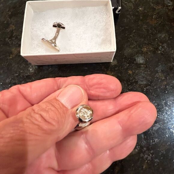 Men’s Ox and Bull , mother of pearl stainless cufflinks - Picture 7 of 7